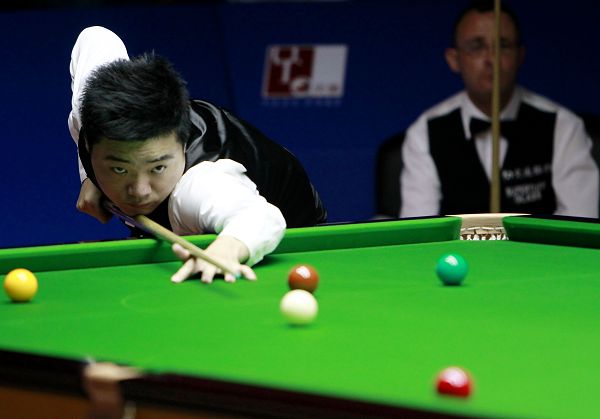 持续不断地 持续不断地