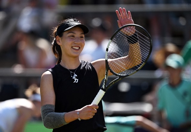 更展示了他 更展示了他